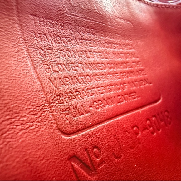 COACH | Vintage Red Disco Bag, Made in Costa Rica (1998) #9048 - Picture 9 of 15
